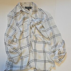 BCX Womans Casual White and Black Plaid Shirt